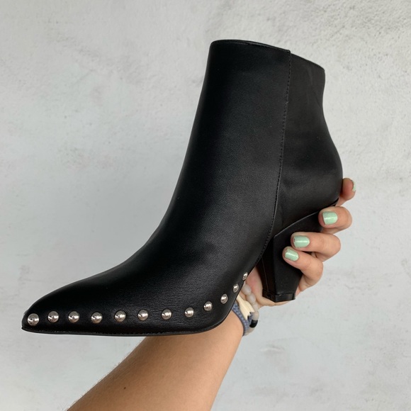 Black leather studded bootie - Picture 5 of 7